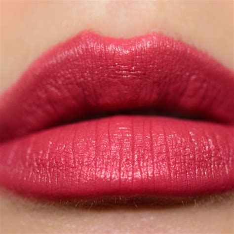 Revolutionize Your Lip Game with Mac Charmer Lipstick